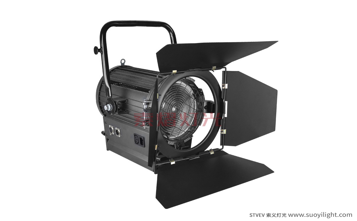 Russia100W LED Video Film Zoom Fresnel LightFactory